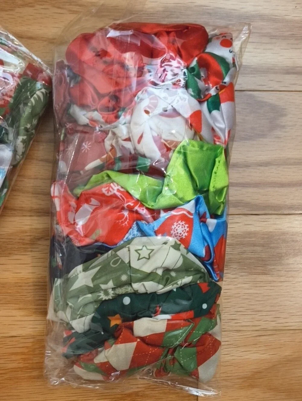 Cute Christmas Scrunchie 14 Pcs 2pks NWT